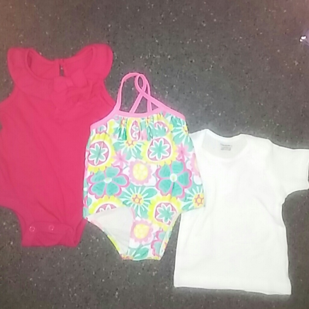 Baby clothes. .